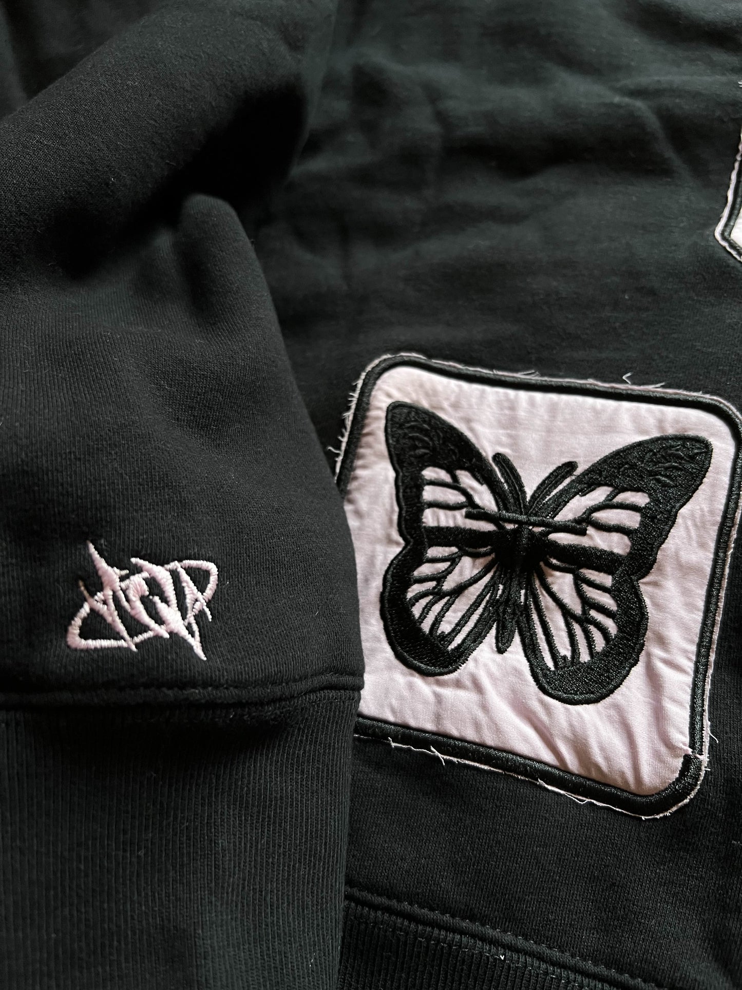NøVanity Hoodie (Pink)